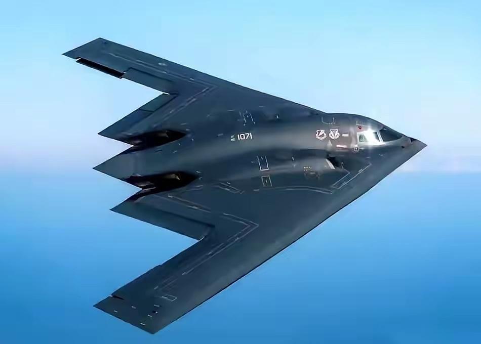 你以为退休了，住进将军楼，每天喝茶钓鱼，往事就能一笔勾销？门，还是会被敲响。