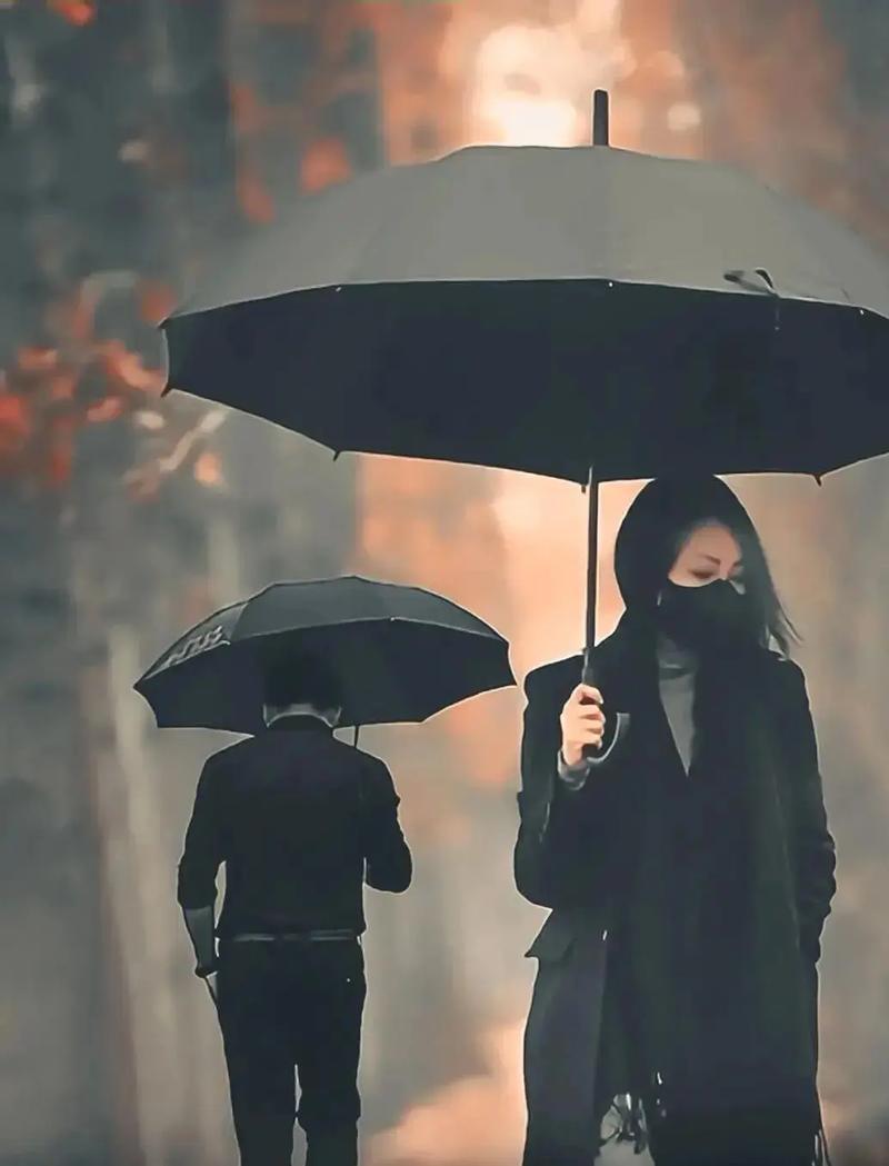 很扎心的一段话：很多事情都是悄悄结束的，哪有什么答案？沉默和疏远就是答案。成年人