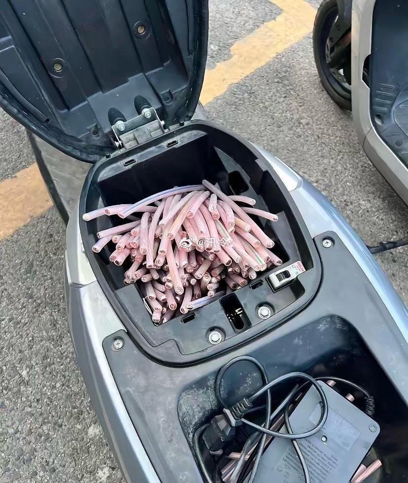 遇到这种工人还用给工钱不