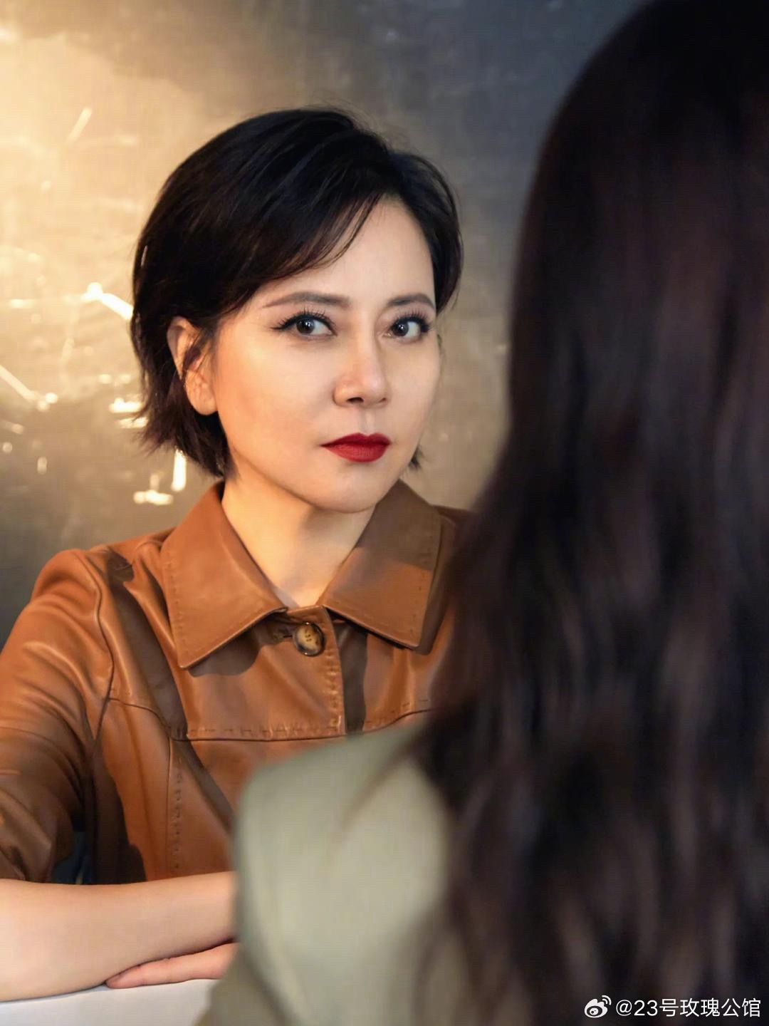 宋妍霏的妈妈年轻时也太潮了吧！