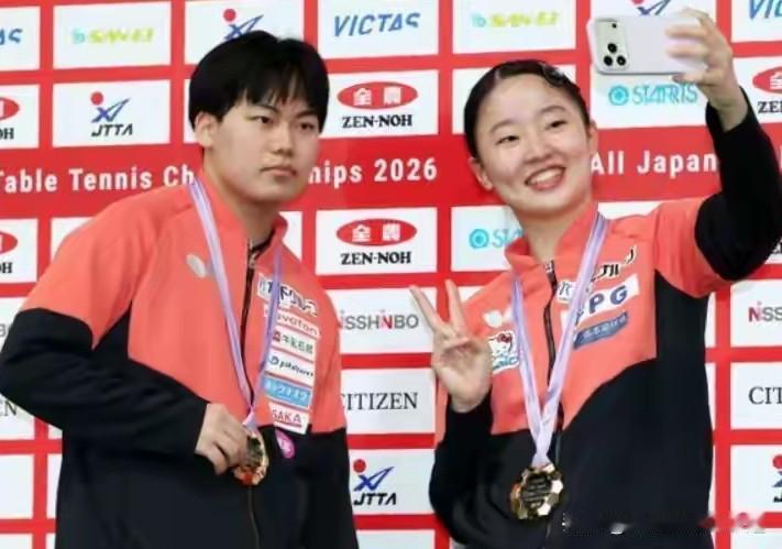 张本美和四冠王，松岛辉空双冠王2026年乒乓球日本全国锦标赛落幕成年组两项单