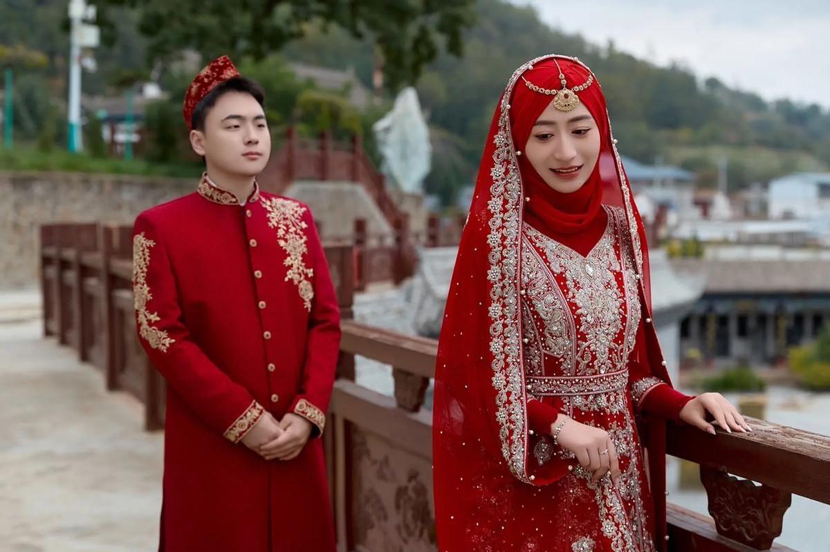 伊犁，如果你是汉族。扎根这里，有个问题。房价气候都不错，但是，这里的汉族比例不高