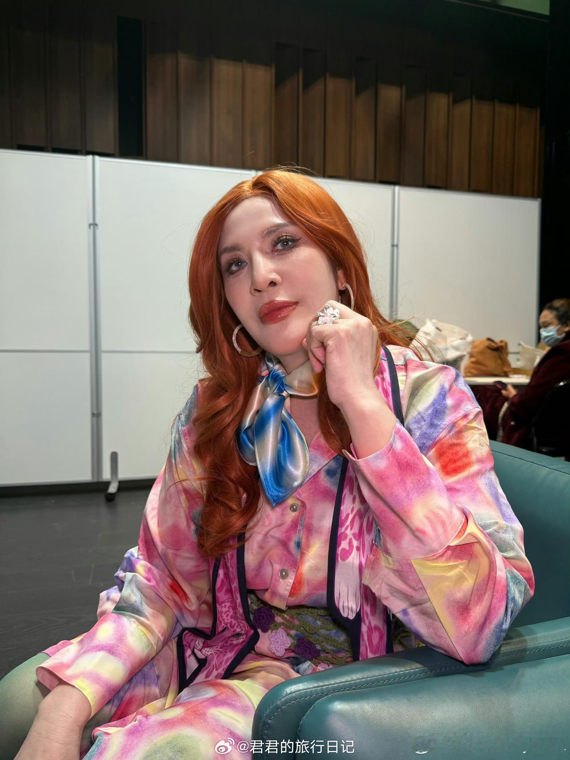 深夜传来消息，那艺娜被定性为劣迹艺人，不能再蹦跶了。