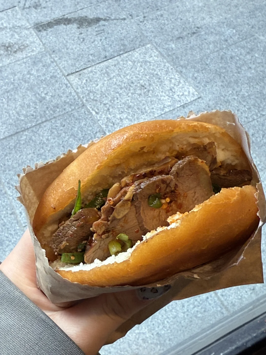 老员外最强单品 酱牛肉夹馍