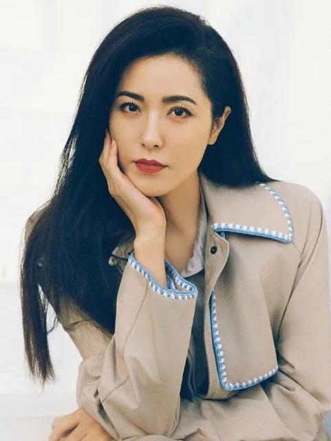 性学专家李银河说：“长得丑的人是体验不到爱情是什么东西的。爱情这个东西，本质上就