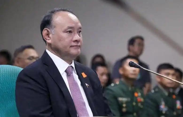 菲律宾想要谈和，防长坦言：无力对抗当地时间9月26日，沉寂多时的菲律宾国防部