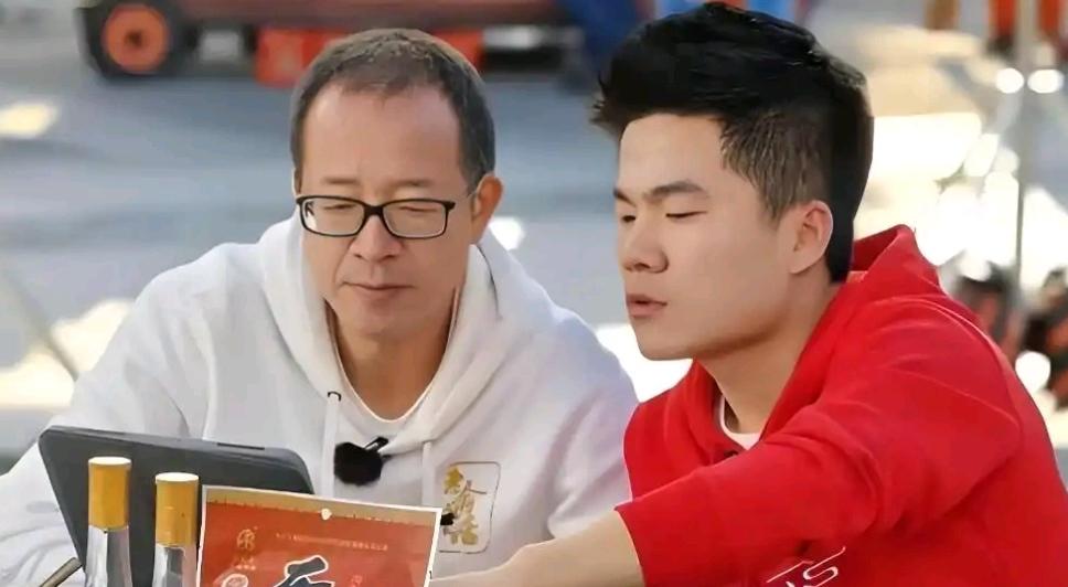 直播行业竞争加剧，东方甄选近期动作频频。此前“南极小作文”风波余波未平，公司内部