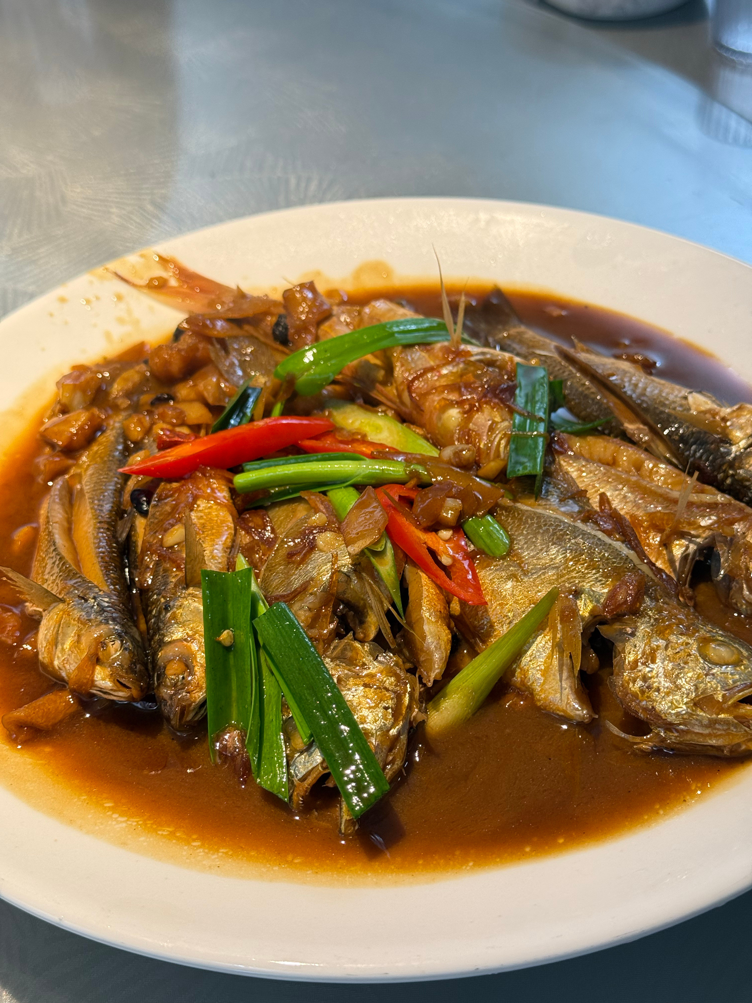 你们晚上吃什么？我最近天天沉迷养龙虾，都没出去吃好吃的了