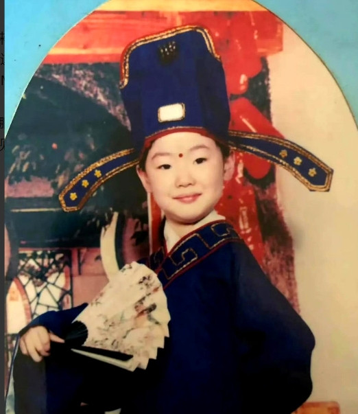 单依纯这下彻底不装了当初参加好声音的时候心仪导师选的是李荣浩，可惜李荣浩没为