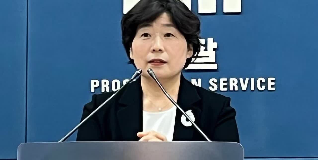 11日下午韩国内乱特检组，再次通知前总统尹锡悦于14日到案接受调查，这是针对其拒