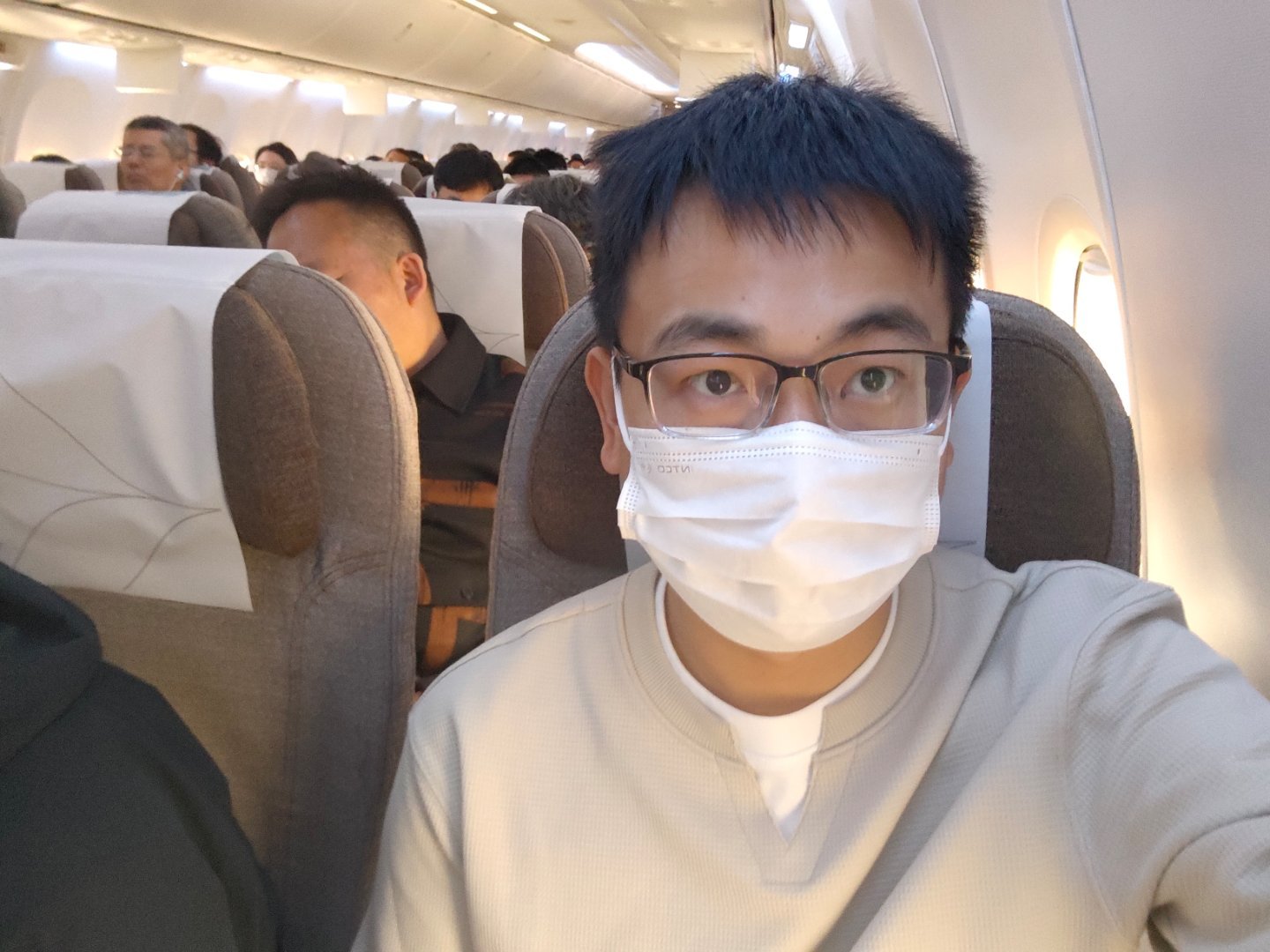 上海将进入流感流行季流感病毒潜伏期为1-4天，多为2天。感染流感病毒后多数患者以