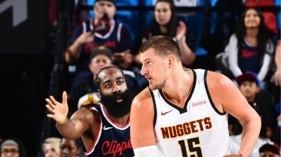34分惨败背后的权力游戏:约基奇暴怒撕开NBA职场生存法则