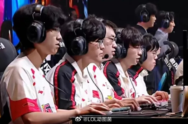 Xiaohu今天好猛3-1战胜AL败者组更进一步，今晚的WBG表现的怎么样？春