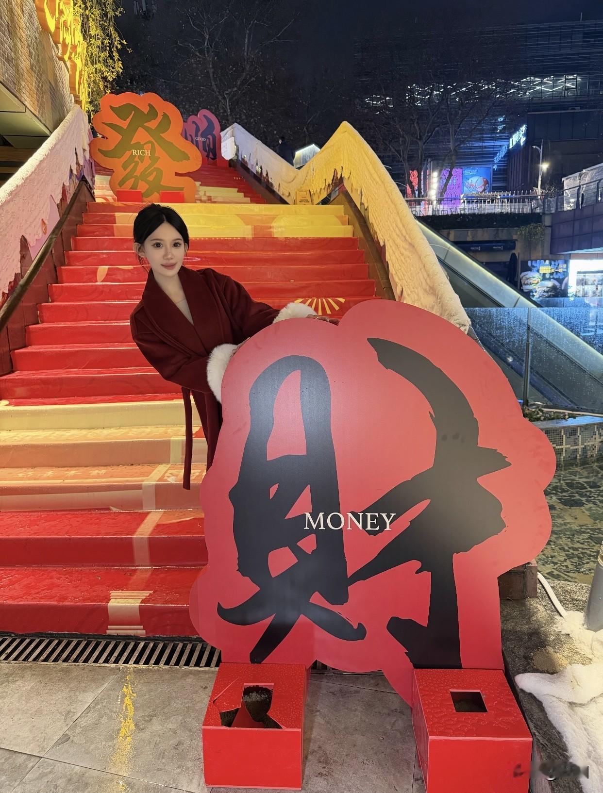 什么样的女人，最有味道独立的女人，经济和精神都不依赖他人。