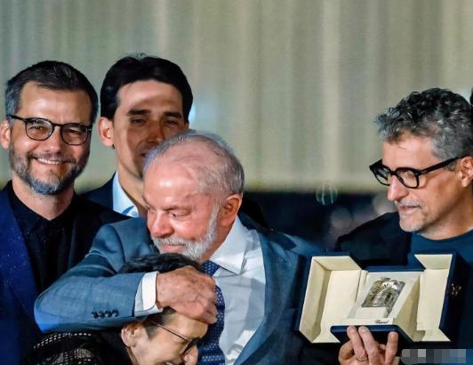 着急，巴西派人访华当地时间3月17日，为了能够向中国出口更多大豆，巴西政府宣