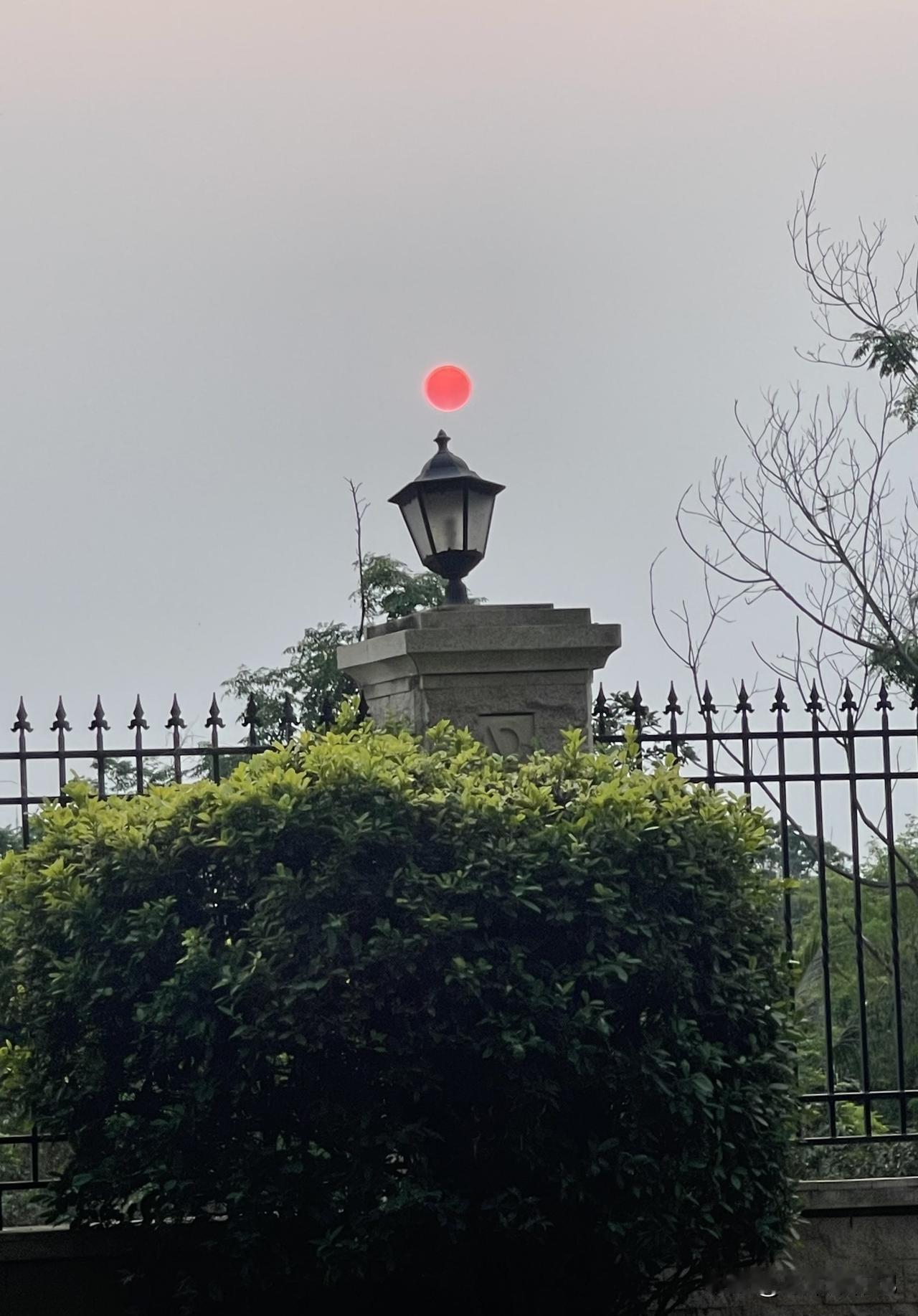 随手拍，最美风景调皮的夕阳