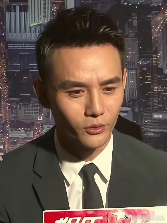 我能接受王凯44岁了，也可以接受他这年纪还没结婚，但是我真的想不到，他在采访里居