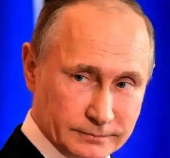 铁了心要打垮中国？最大的威胁现身！这次不是美国，普京却笑到了最后。俄乌冲突爆