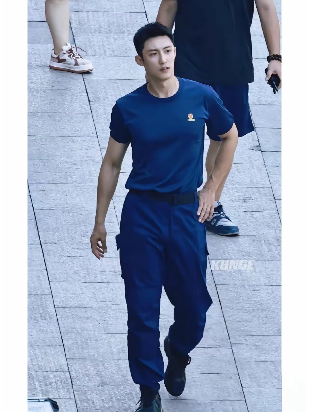 出于好奇查了一下黄景瑜可能很难完成上太空的计划了，不是他没钱，也不是他身体素质差