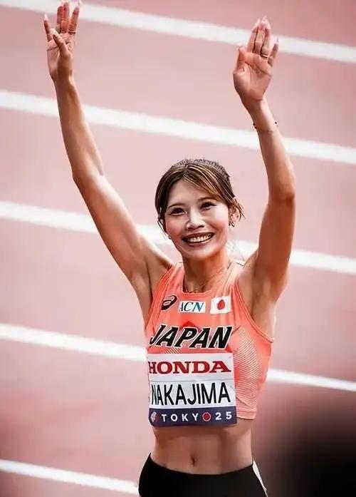 伤害性不大，侮辱性极强！名古屋亚运会还没开跑，中国田径的“遮羞布”就被日本队扯下