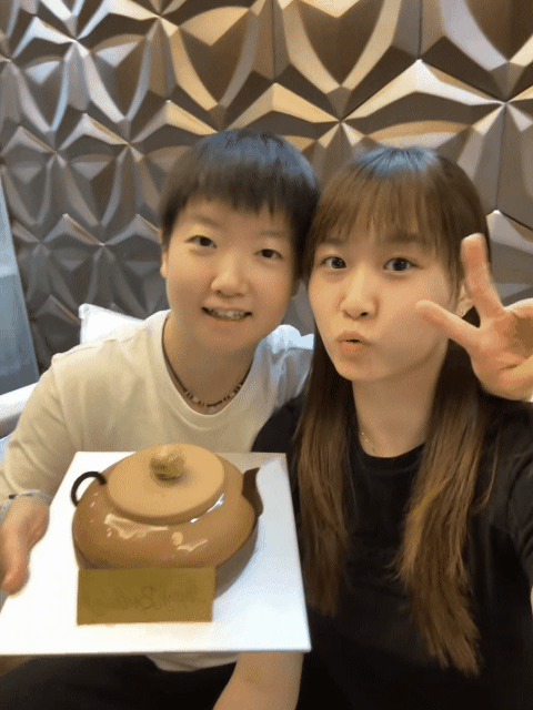 搜了下莎莎的这个茶壶生日蛋糕，澳门的蛋糕店出的，真的是铁观音制作的😂🍵​​