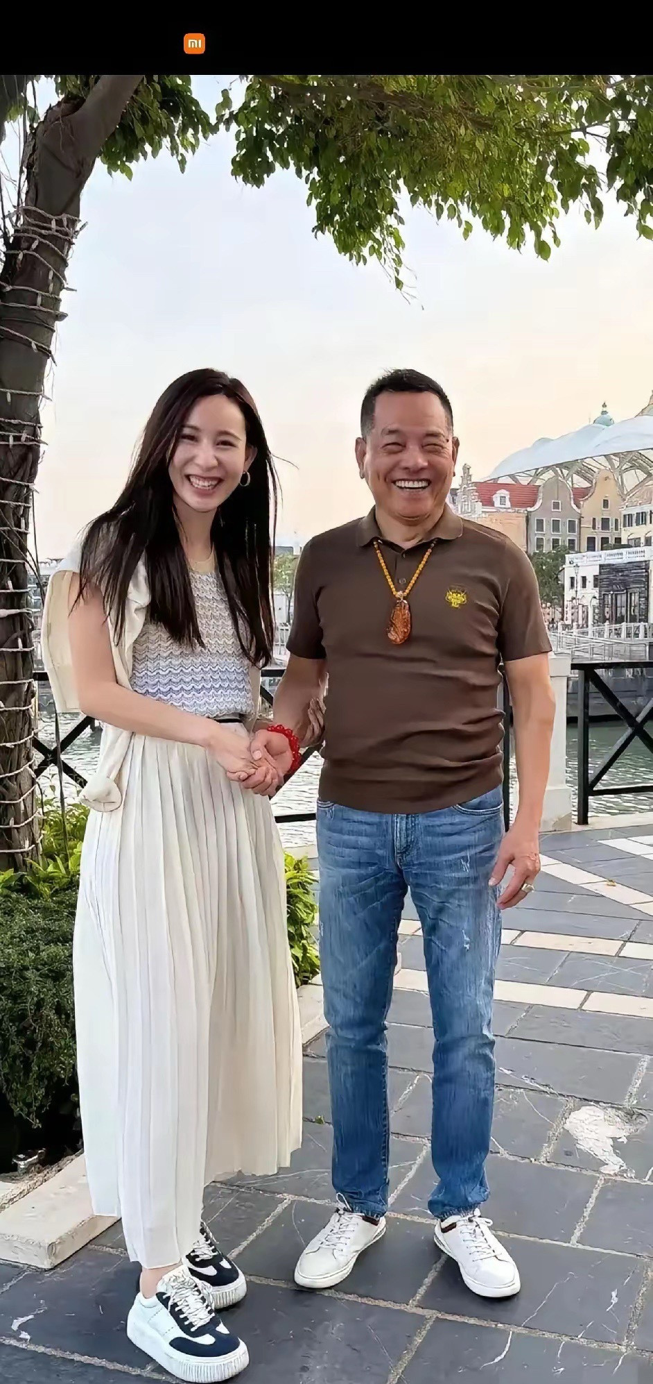 电视上看着一般般，真人巨帅气！