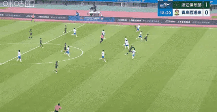 浙江1-0领先，李昊这个球为何不出击呢？比赛第18分钟，米特里策反击送妙传，瓜