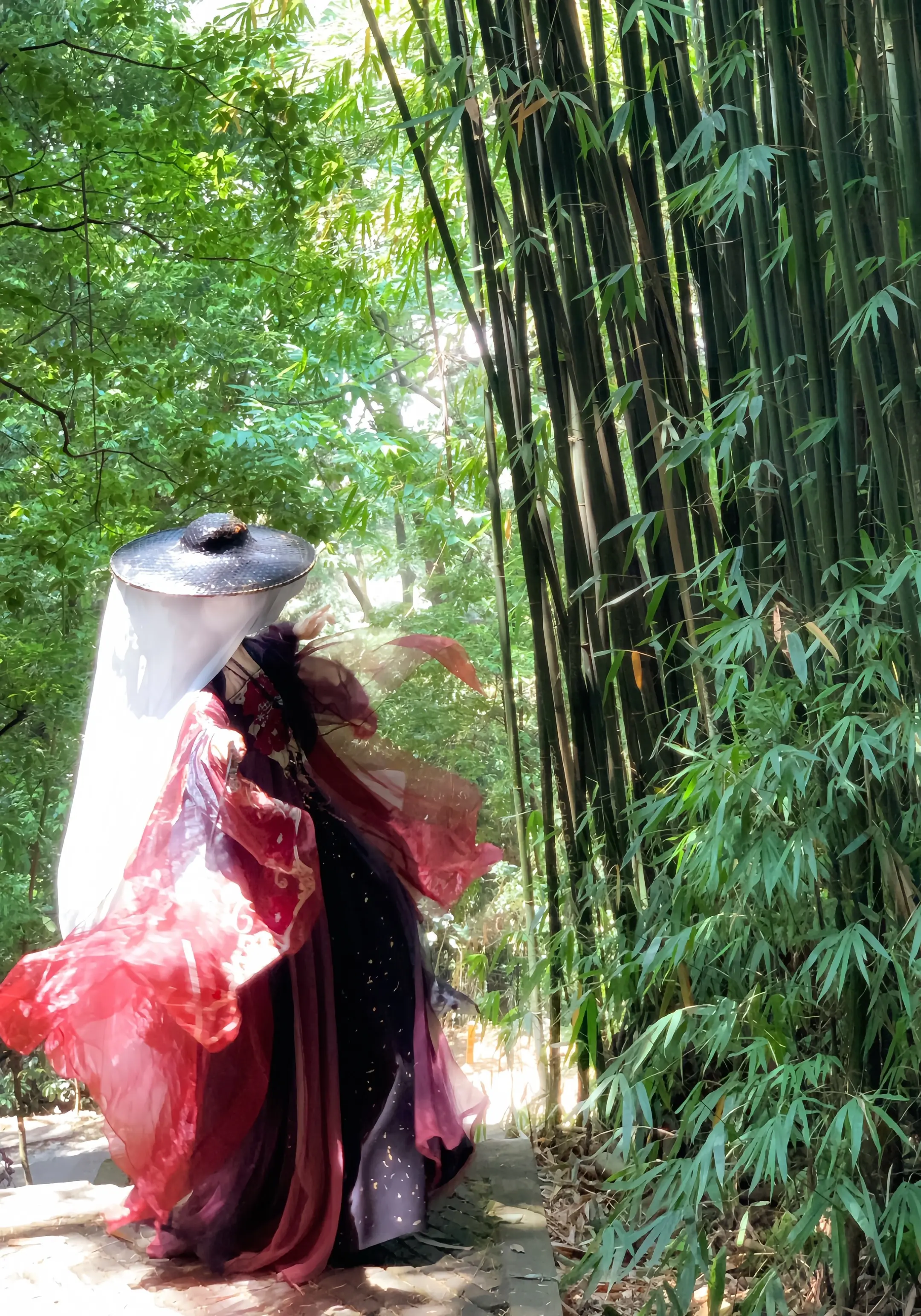 黑化第一件事就是换衣服。