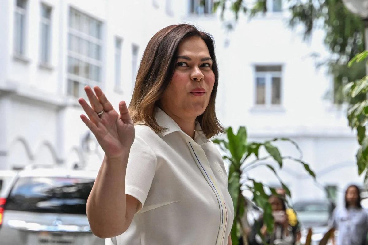 莎拉·杜特尔特警告马科斯亲美政策是依赖外国势力菲律宾副总统莎拉·杜特尔特
