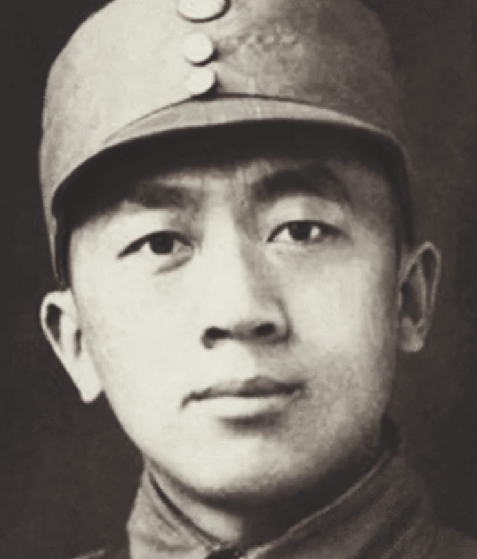 1944年，潜伏在日寇“心脏”的地下党施亚夫刚回到家，伪副师长的妻子就找到了他，