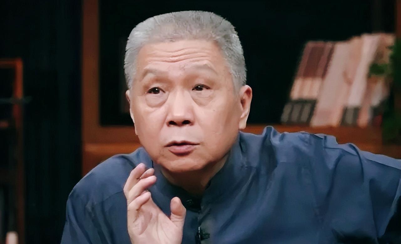 2008年，马未都在欧洲古董店看到个青瓷瓶，老外拍着胸脯说这是中国皇帝用过的宝贝