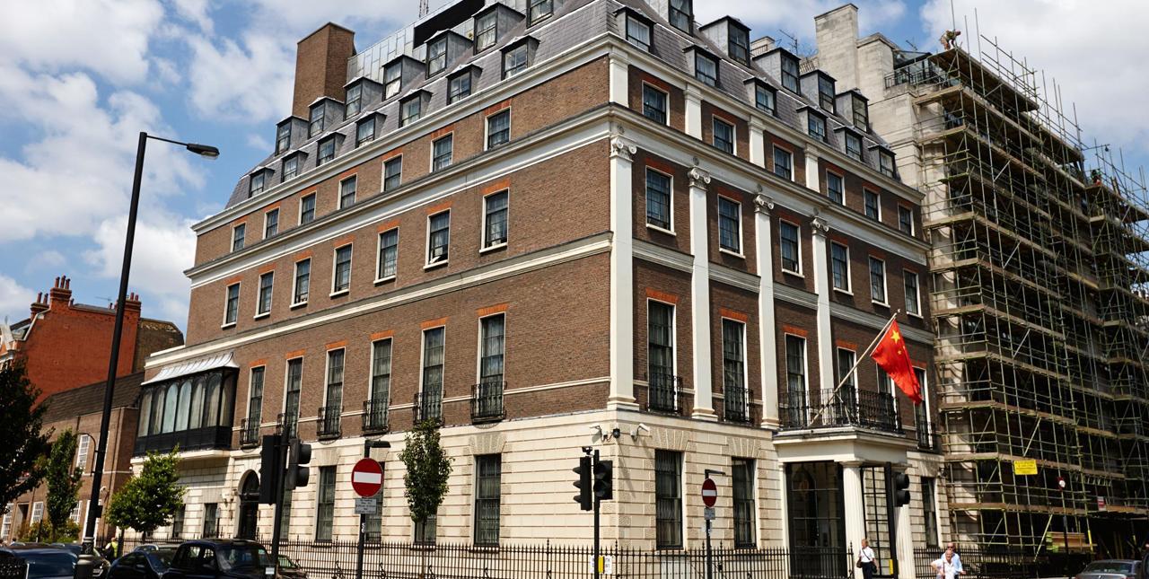 英国卡脖子，中使馆迁址被拖五年，轮到英重建驻华使馆，北京拒批。中国在伦敦的搬迁