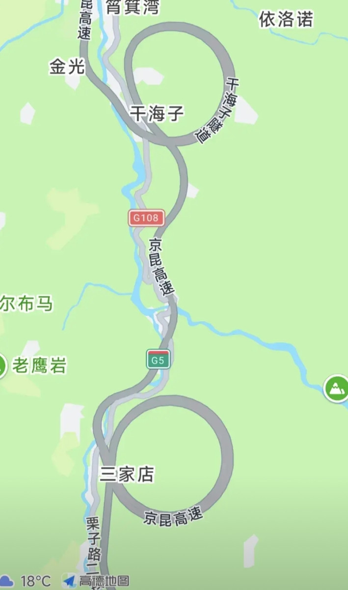 京昆高速在四川段有两个大圆圈，这里没有收费站，为什么要这样修建呢？直接修成直线不