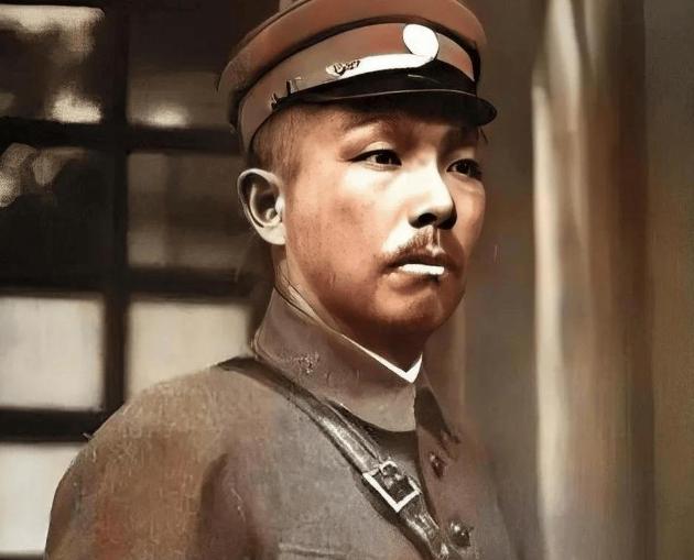 1974年，90岁的杨森迎娶了17岁的张灵凤。洞房之夜，就在杨森迫不及待
