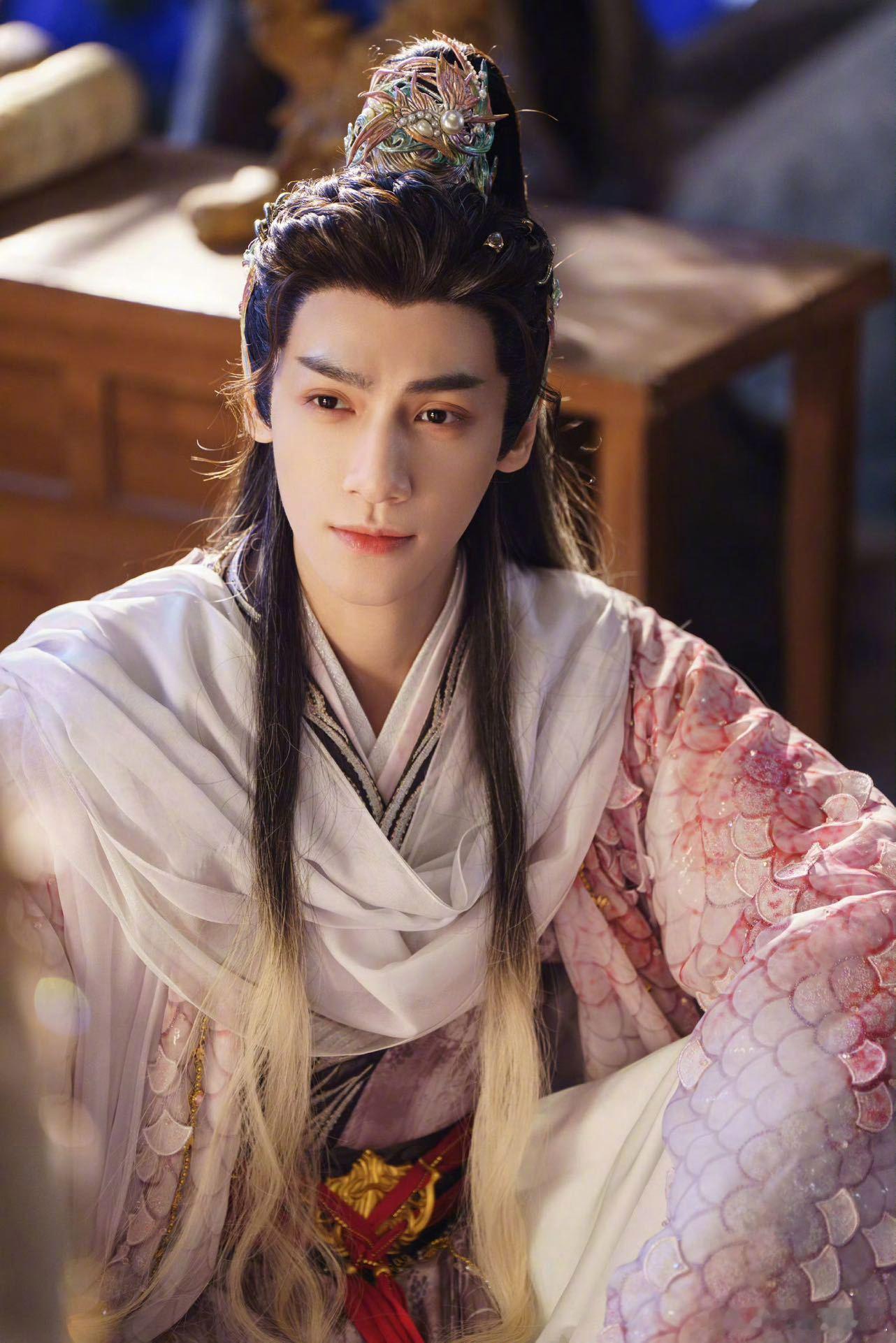 从这波平台成绩来看，罗云熙《水龙吟》算是稳中有胜吧。全网有效播放量13亿，集均有