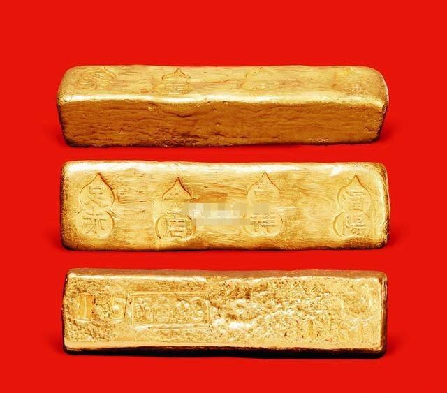 1949年，中统特务头子叶秀峰让儿子，把2700根金条带着逃去台湾，谁知，儿子乘