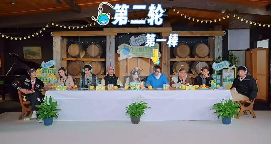🎵刘宇宁“叮叮叮”爆火：好笑又好听的，是那份不端着的真实最近《地球超新鲜》里