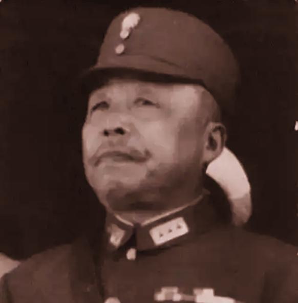 1949年1月，国民党上将陈仪去南京参加绝密会议，当蒋介石在会上宣布人事调整时，