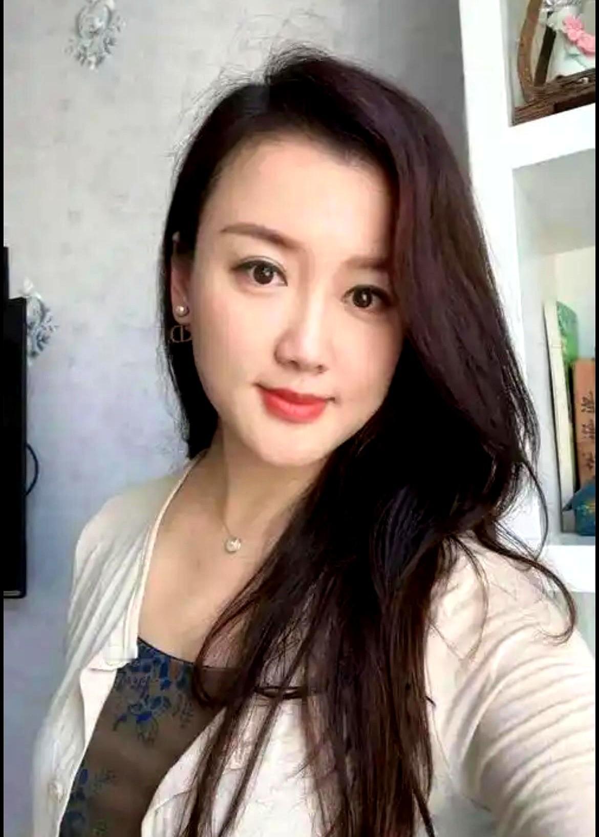 男人须知的女人十个秘密：突然想到一点特别值得聊，有些兄弟总抱怨女朋友话多，其