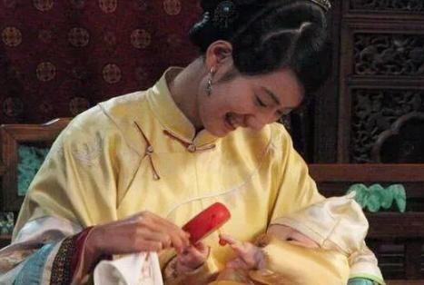 1662年，郑成功的大儿子，20岁的郑经与35岁乳母生下一子。38岁的郑成功被