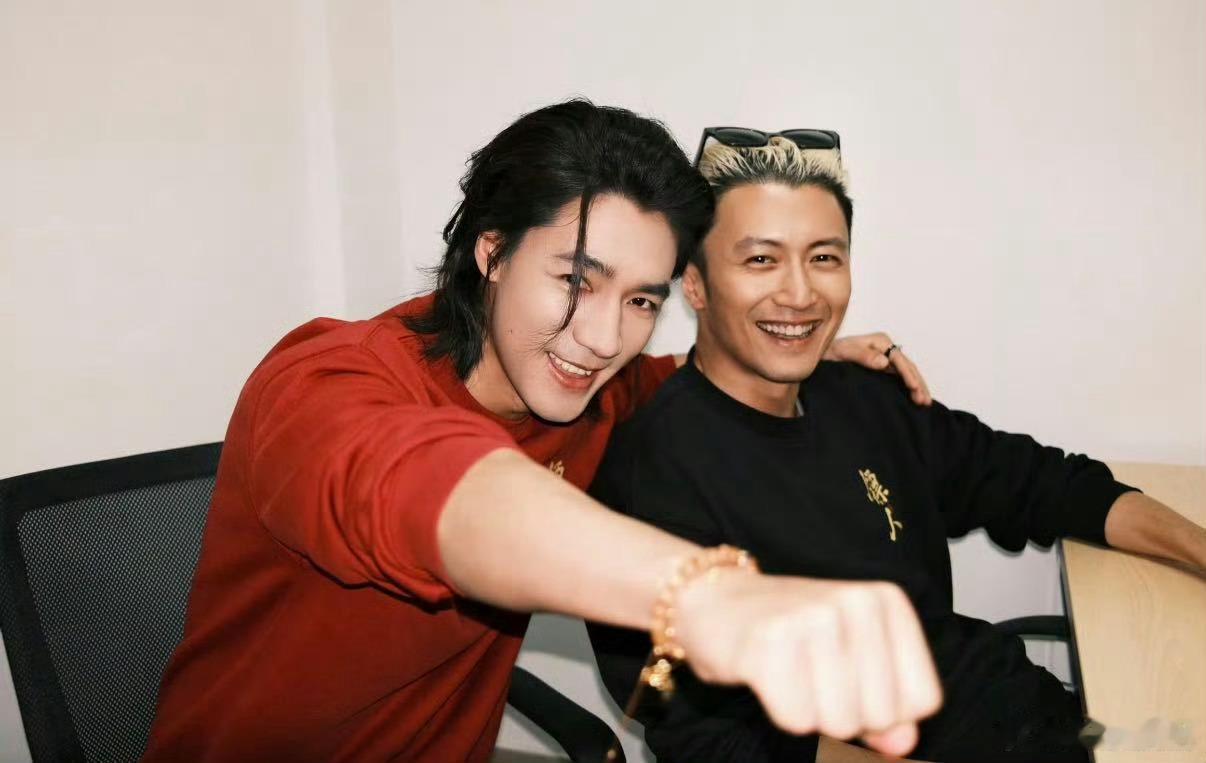 任敏此沙多上点网吧经常抚足的人才能有空多上网啊，演员也一样，此沙很忙的敬请期待即
