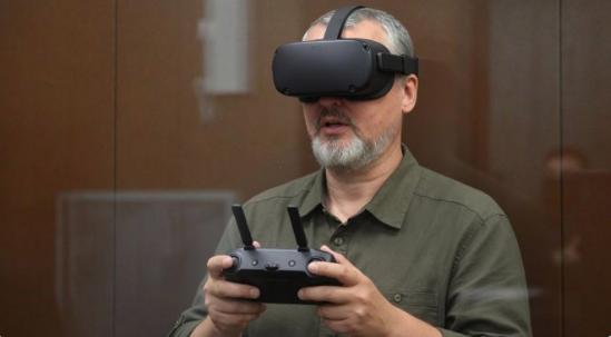 图文：前”顿涅茨克共和国”国防部长：俄全面动员已毫无意义乌无人机群能够摧毁任