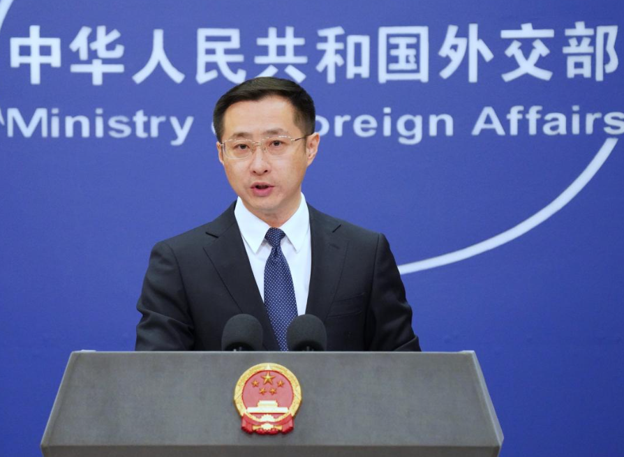 捷克总统挑战中方红线，外交部：不再与其交往在8月12日的外交部例行记者会上，发