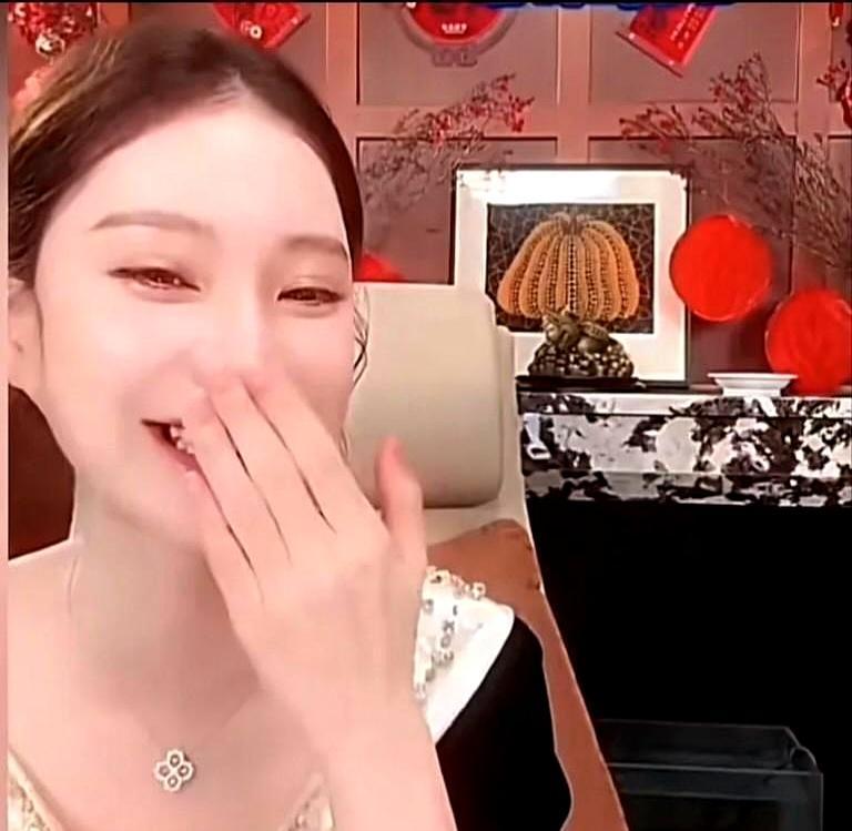 北方老公不吭声，就是认错？马筱梅一句话把汪小菲逼到直播间。她说，他做错事从