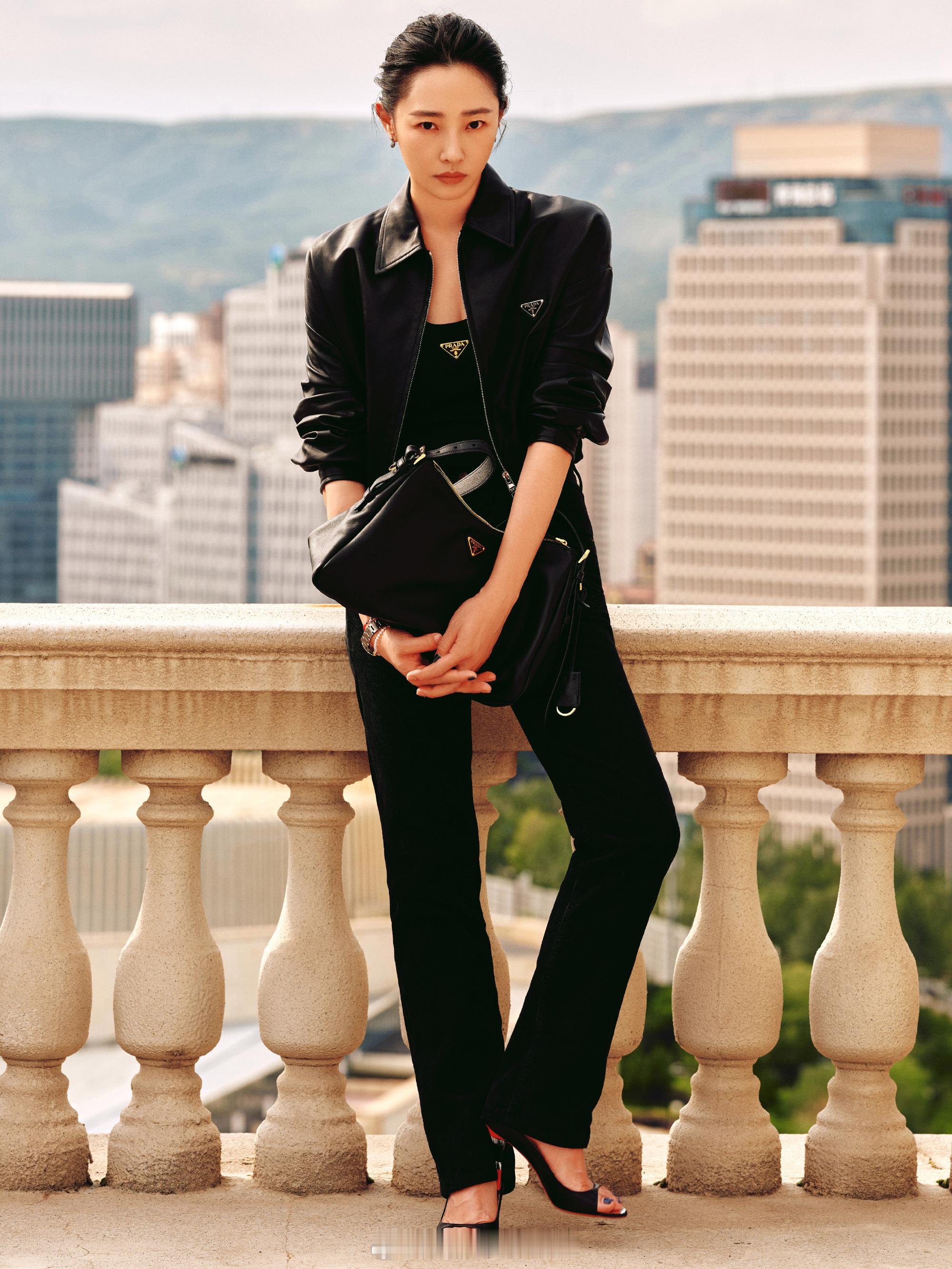 白百何短发背头黑衣酷美有型