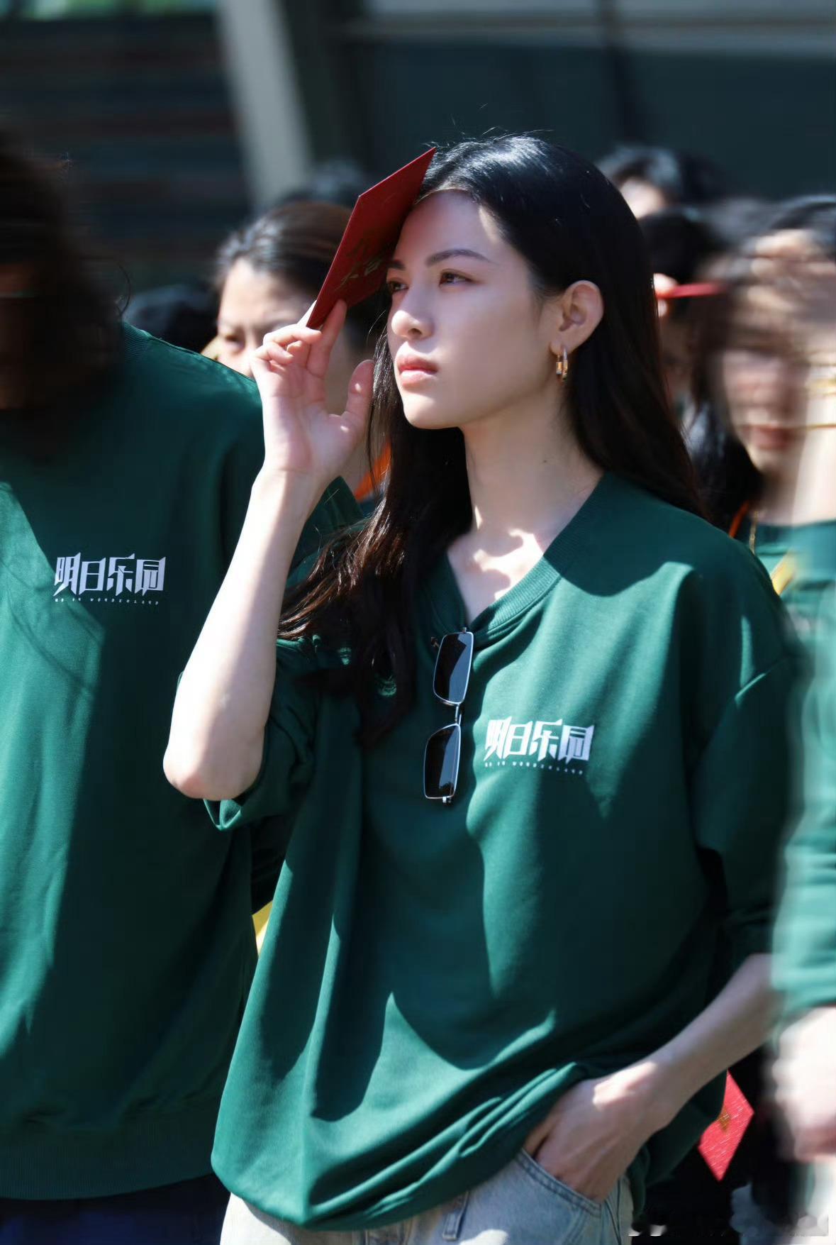 钟楚曦获奖后首部作品居然是电视剧《明日乐园》，属实有点意外！不过超期待，想赶紧看