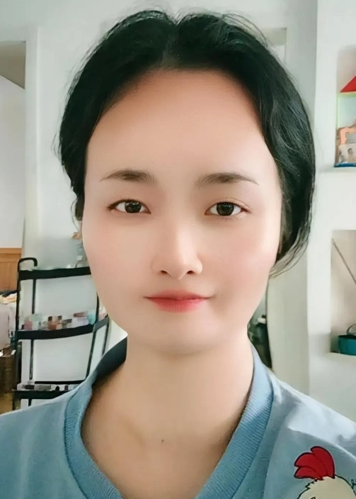 外地老公，我很想他，儿子更想他，中午儿子放学回家说，晚上我们坐车去爸爸那里，我说