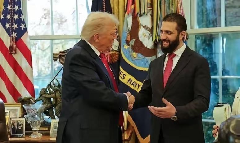 美国对叙利亚的制裁刚刚解除，局势就发生了逆转，艾哈迈德·沙拉又出了两招，干脆而高