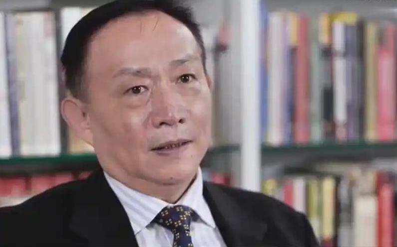 著名经济学家卢麒元教授：我们经济主要就是三大主要问题！！中国经济正站在十字路口