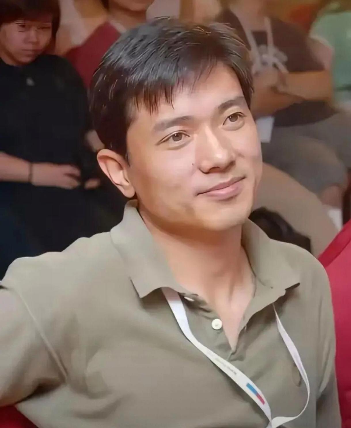 百度掉队，本质上是一种结构性缺陷，那便是，李彦宏二十年没造出第二个赚钱的引擎。